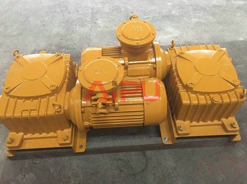 Mud agitator for solids control system 
