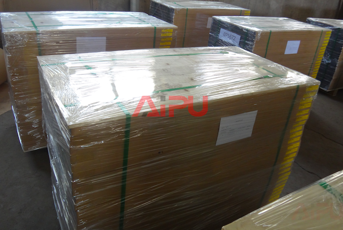 Replacement shaker screen delivery