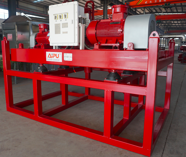 Decanter centrifuge in well drilling mud system