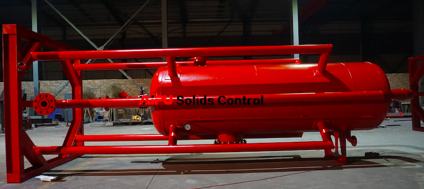Oilfield mud gas separator