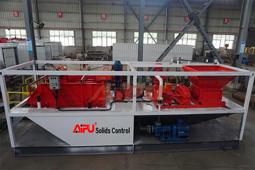 Treatment System For Sludge With Oil
