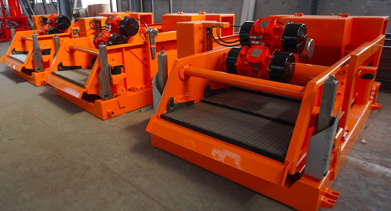 Dual motion shale shaker driven by 3 motors delivered | AiPu Solid Control