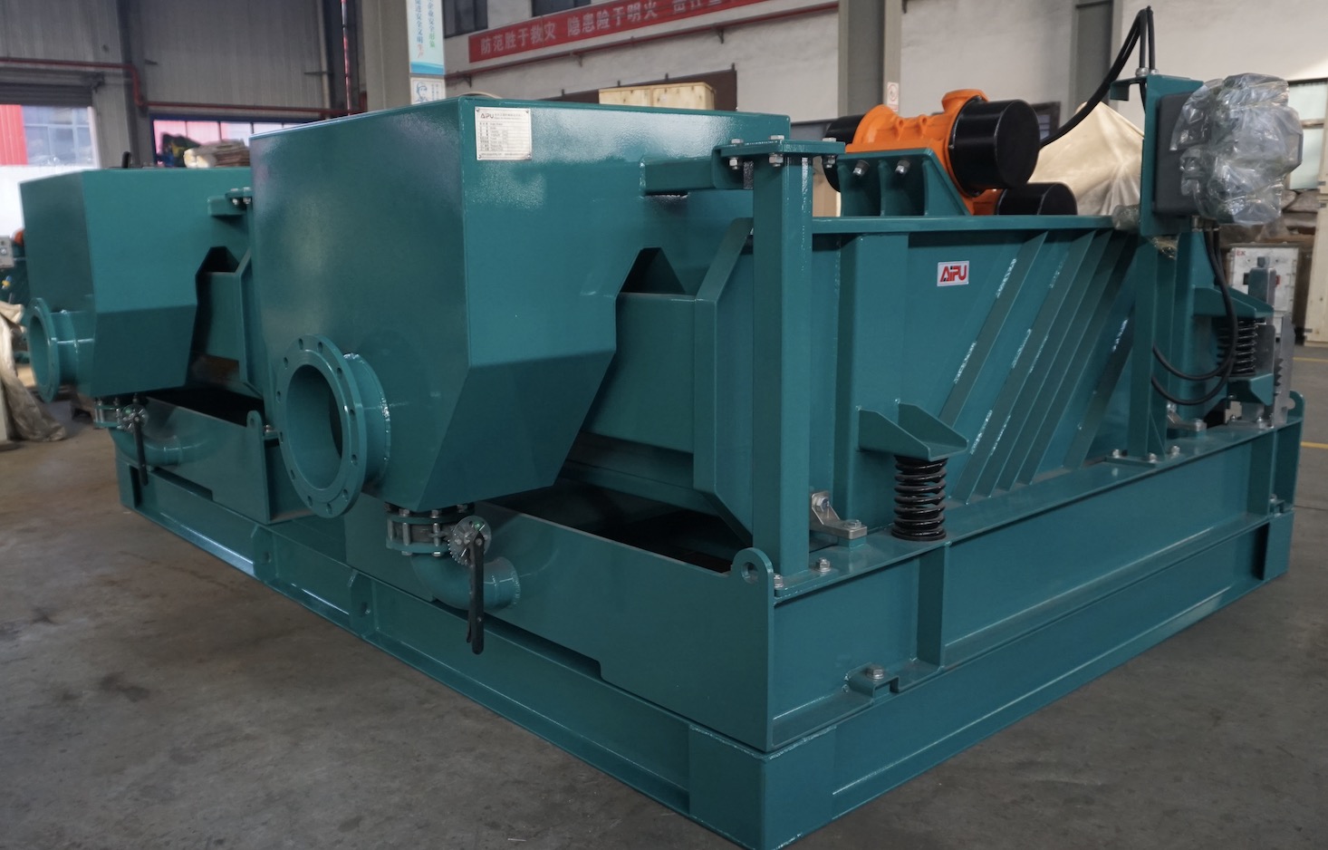 Dual tandem linear motion shale shaker delivery | AiPu Solid Control