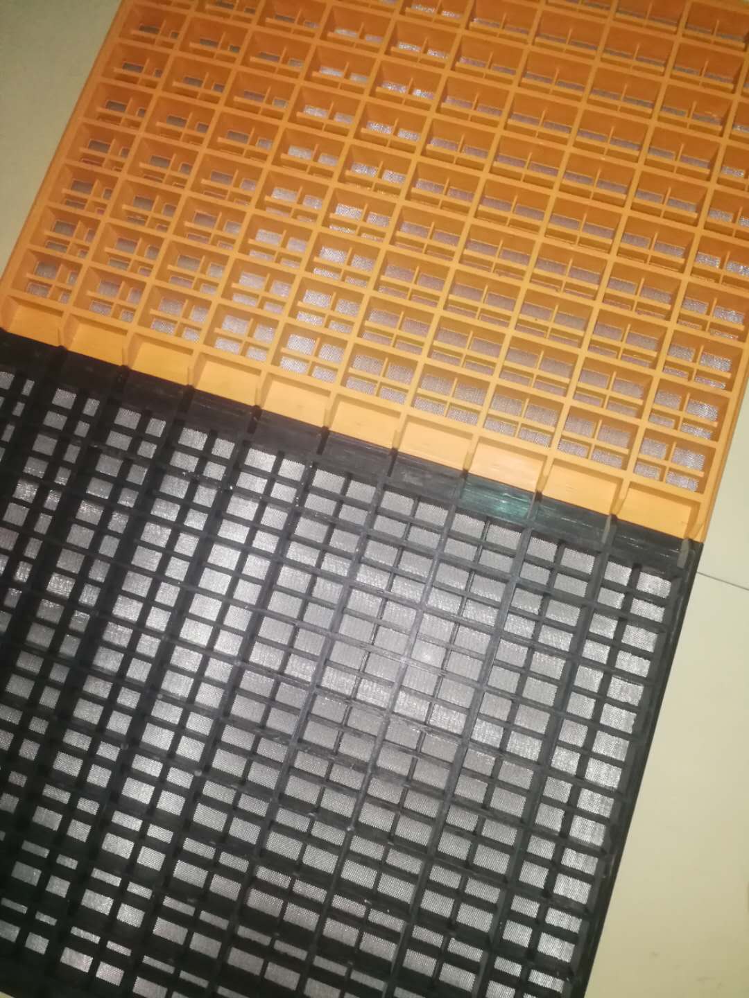 Shaker screen